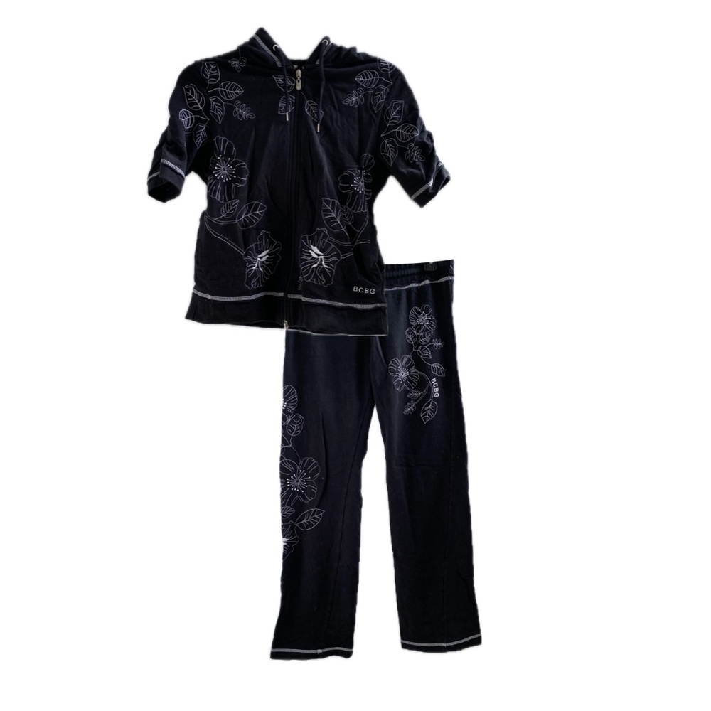 BCBGMaxAzria Performance Jogger Set Size: Medium